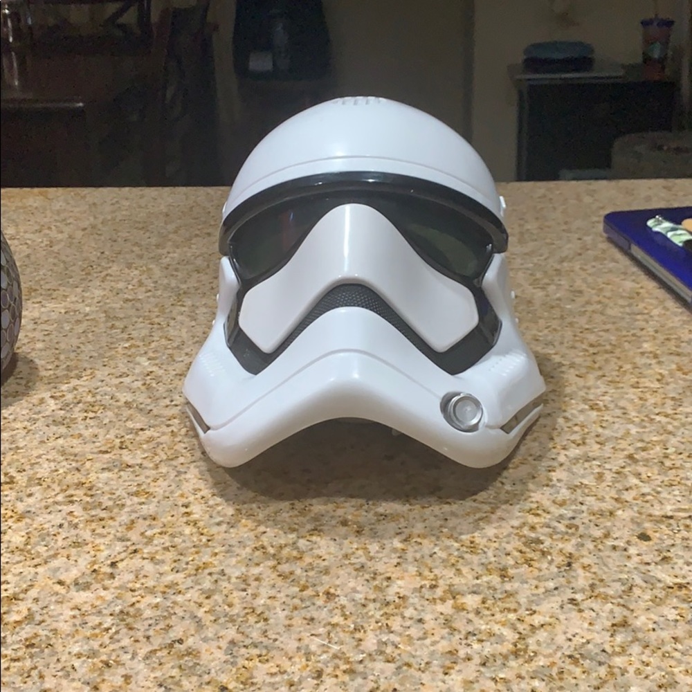 Selling a star wars mask
